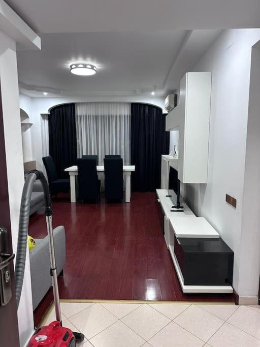 Apartament Complex Bucharest Exterior photo